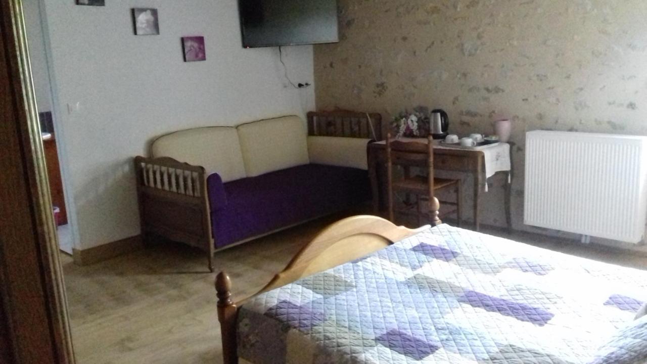 Domaine De La Rue Bed & Breakfast La Berthenoux Dış mekan fotoğraf