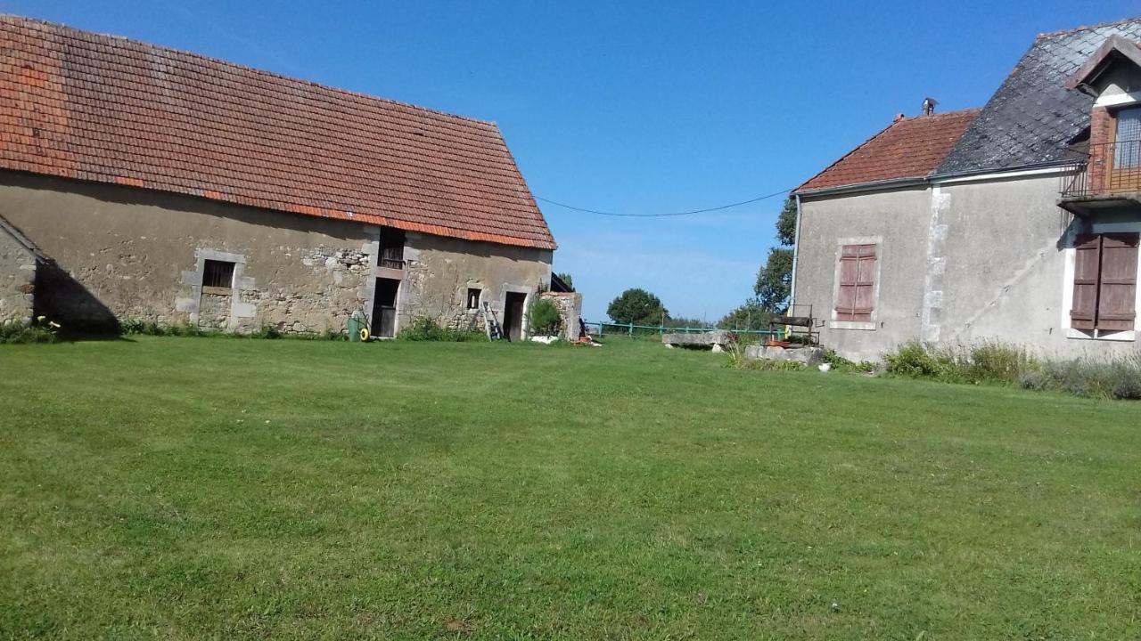 Domaine De La Rue Bed & Breakfast La Berthenoux Dış mekan fotoğraf