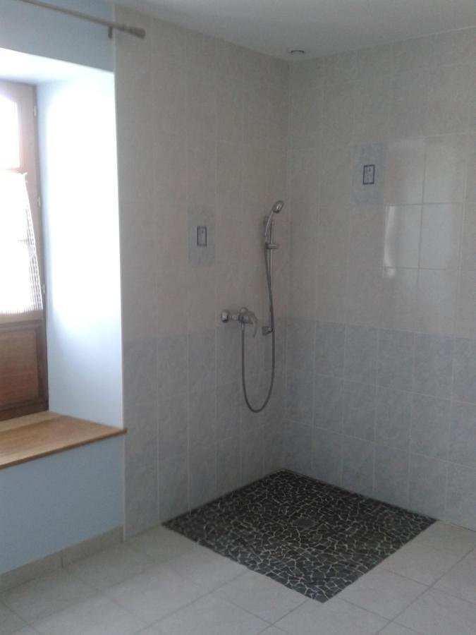 Domaine De La Rue Bed & Breakfast La Berthenoux Dış mekan fotoğraf